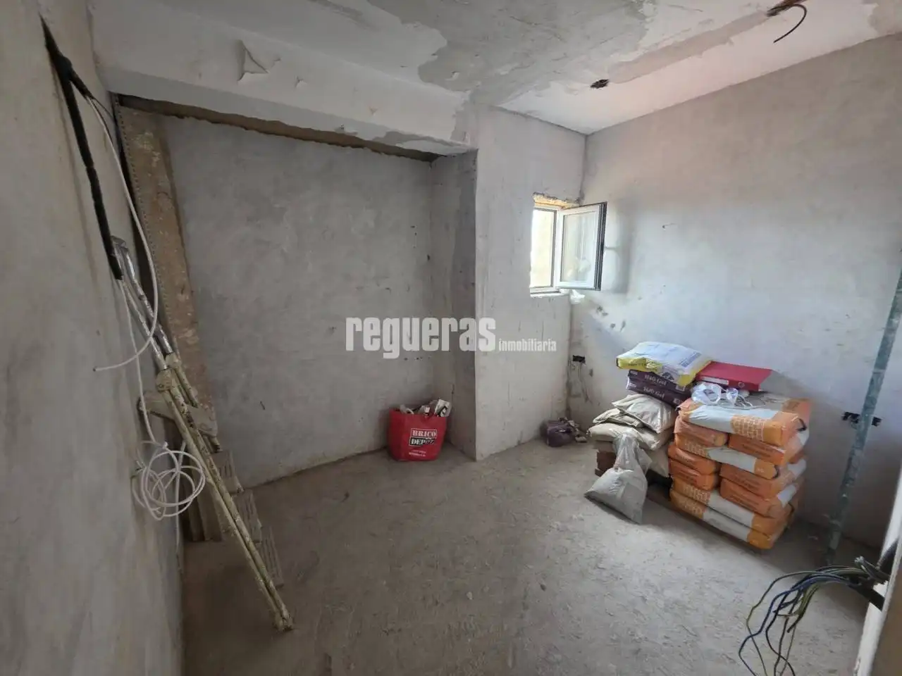 Apartamento en venta en Avilés con Calefacción