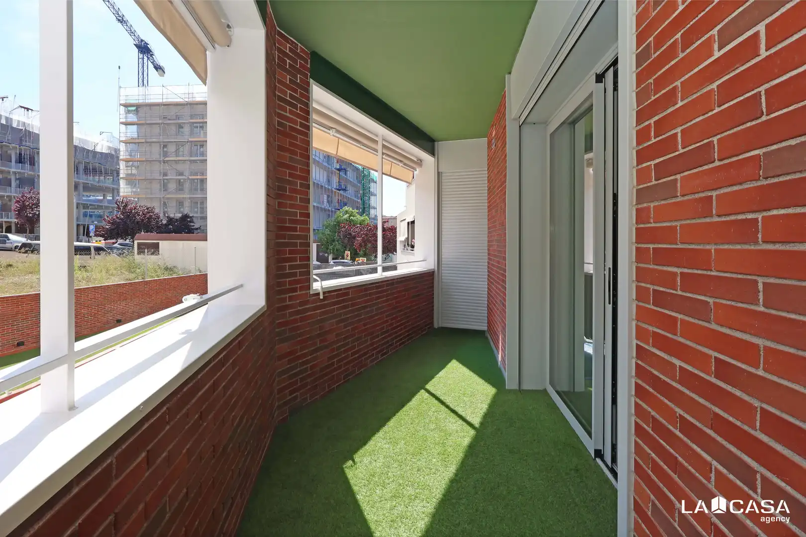 Terrassa de Pis en venda en Molins de Rei amb Piscina i Balcó