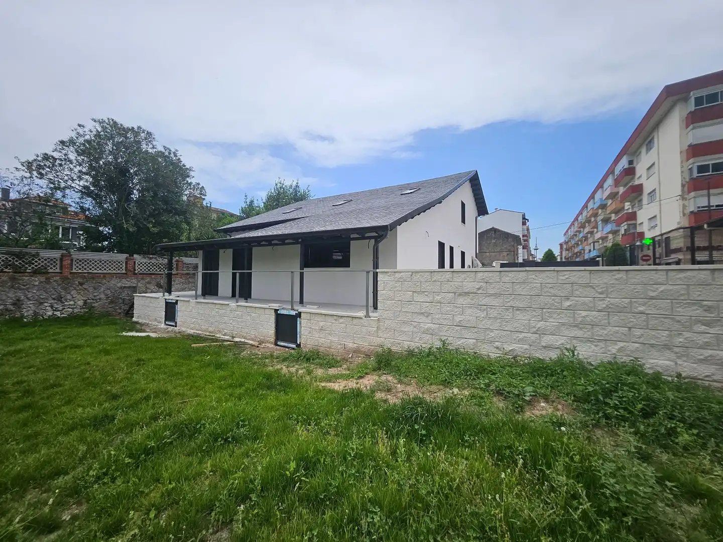 Exterior view of Houses for sale in Torrelavega   with Private garden