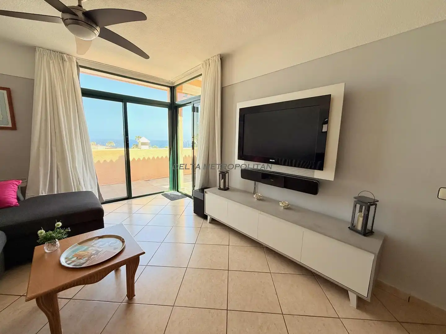 Living room of Apartments for sale in San Miguel de Abona  with Terrace, Furnished and Community pool