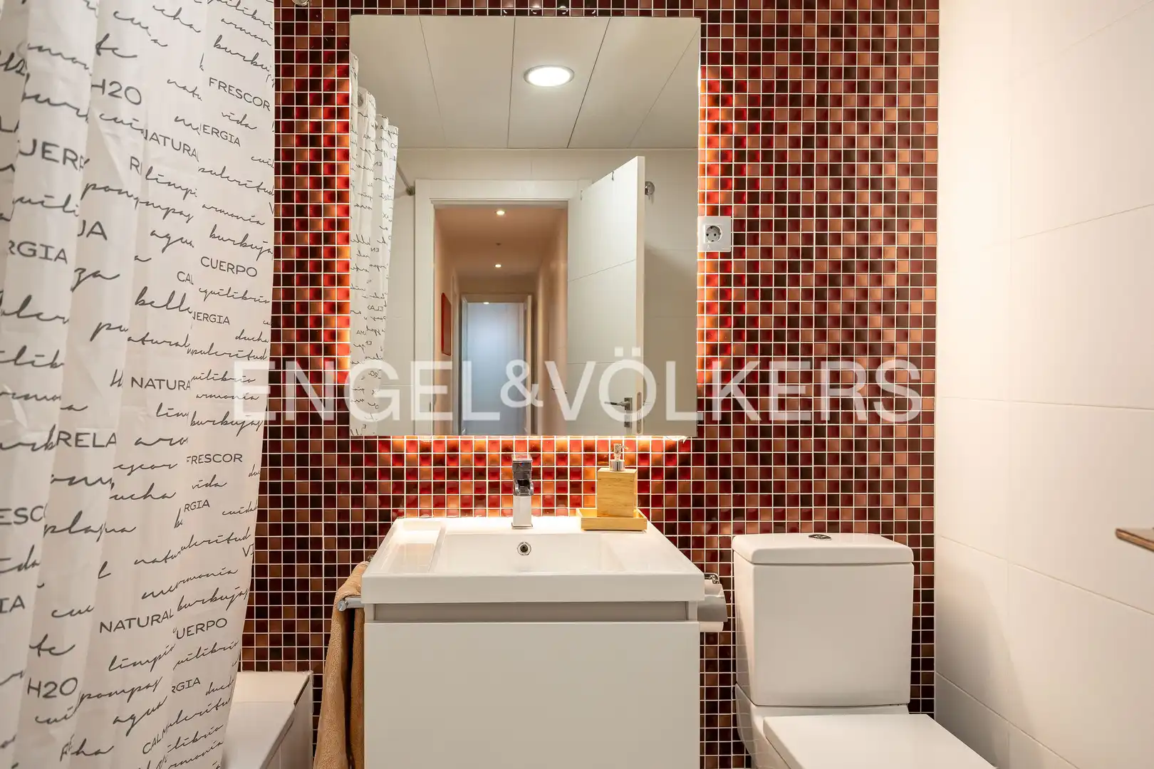 Bathroom of Duplexes for sale in La Moraleja  with Air Conditioner, Heating and Terrace