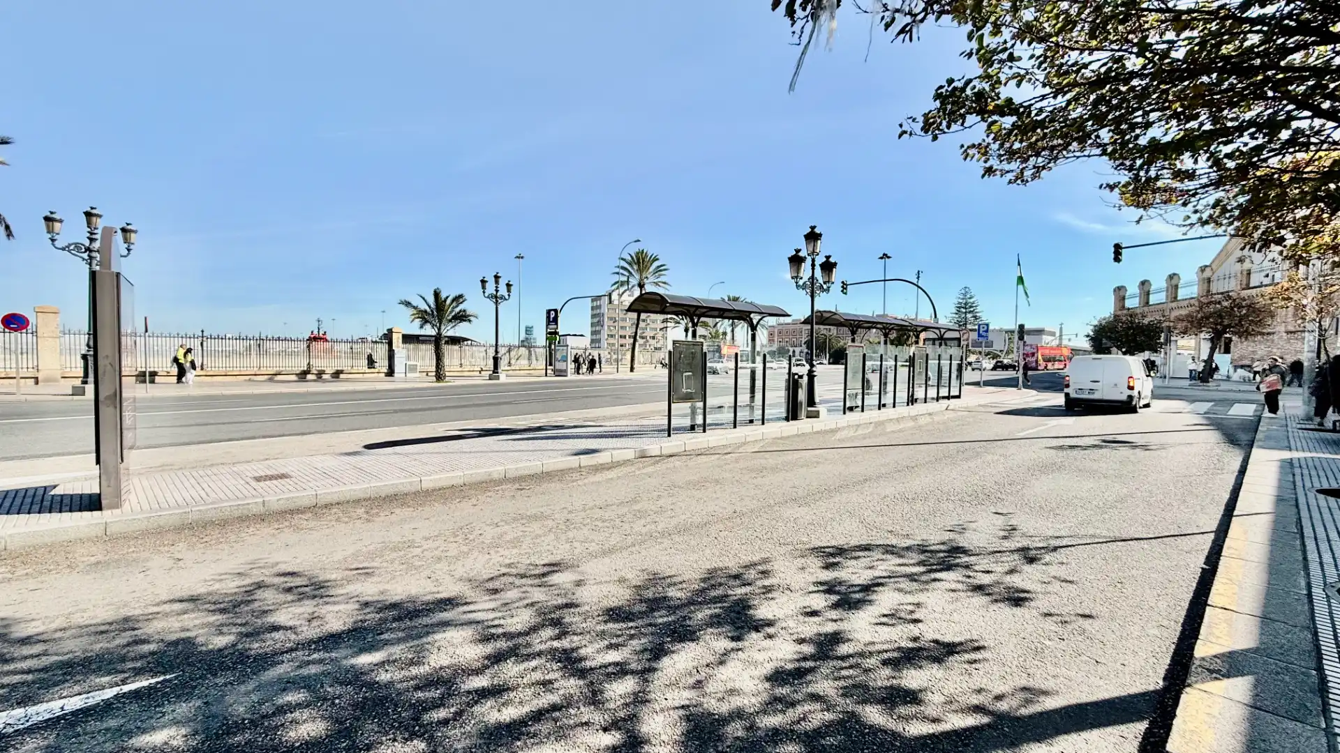 Vista exterior de Local en venta en Cádiz