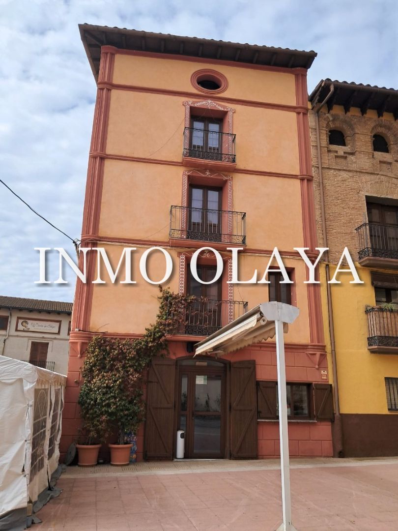 Vista exterior de Edificio en venta en Benabarre con Alarma