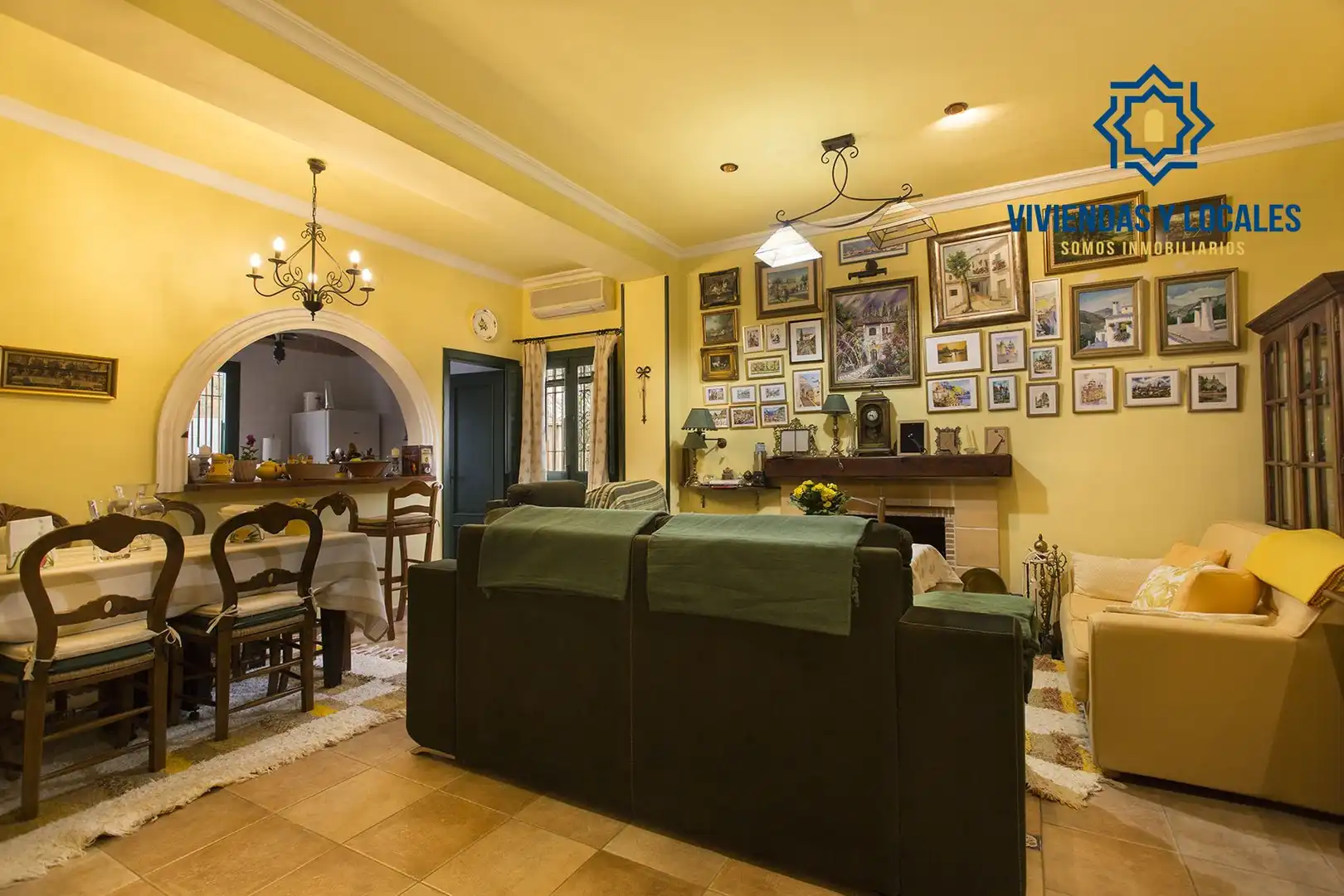 Sala de estar de Finca rústica en venta en Chauchina con Jardín privado, Terraza y Piscina