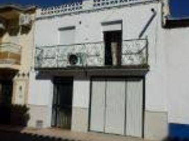 Detached house for sale in Mengíbar