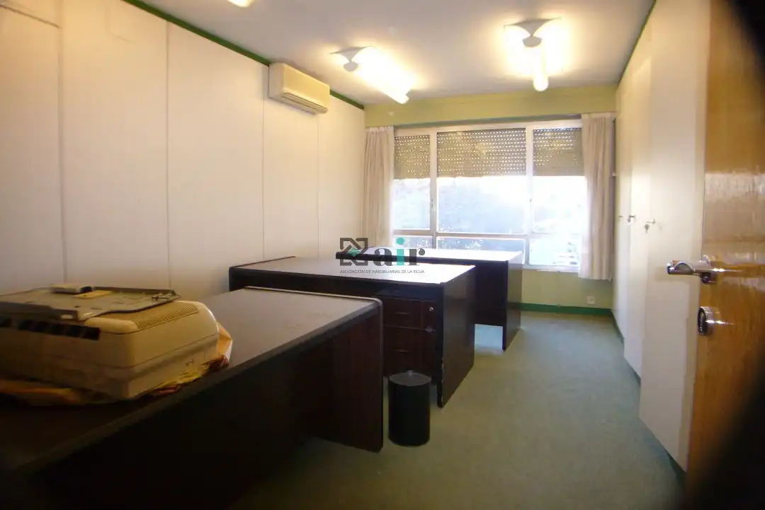 Büro mit Aufzug zur Miete in Logroño - Avenida de La Rioja, imagen 11