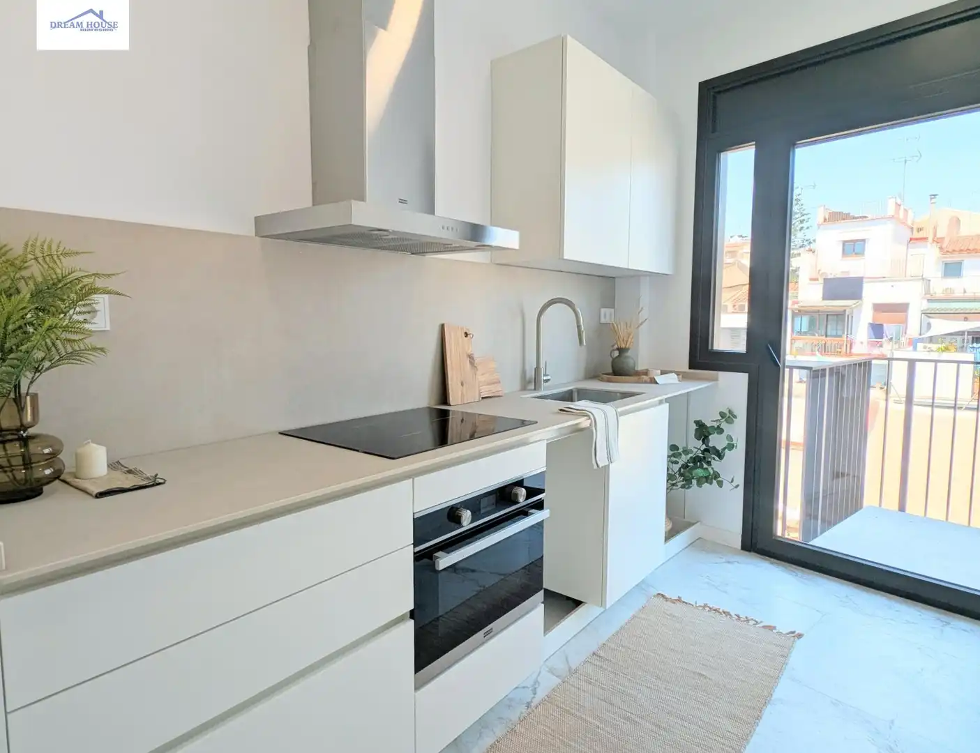 Küche von Wohnungen zum Verkauf in Mataró mit Klimaanlage, Heizung und Balkon