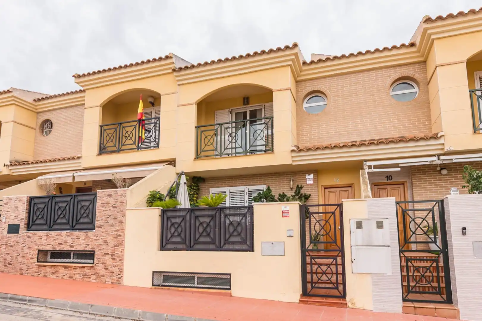 Außenansicht von Maisonette zum Verkauf in Villanueva del Río Segura mit Klimaanlage, Terrasse und Abstellraum
