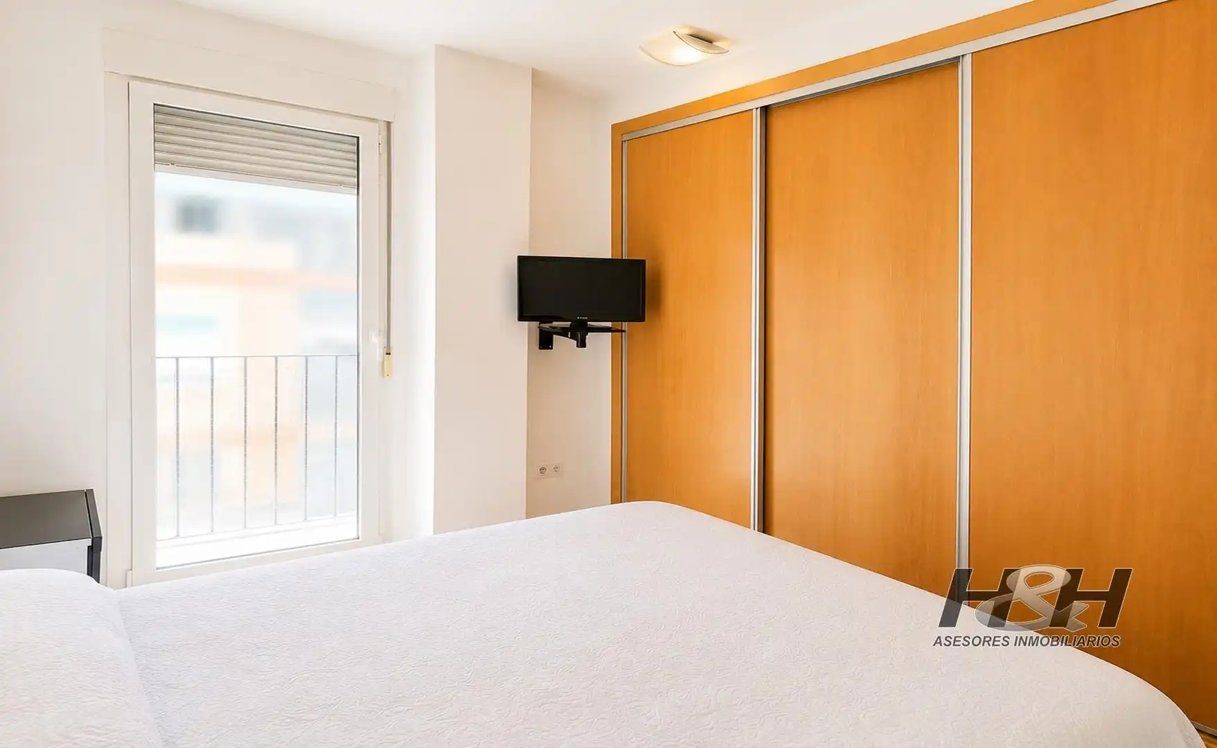 Schlafzimmer von Wohnung zum Verkauf in Valencia mit Abstellraum und Balkon