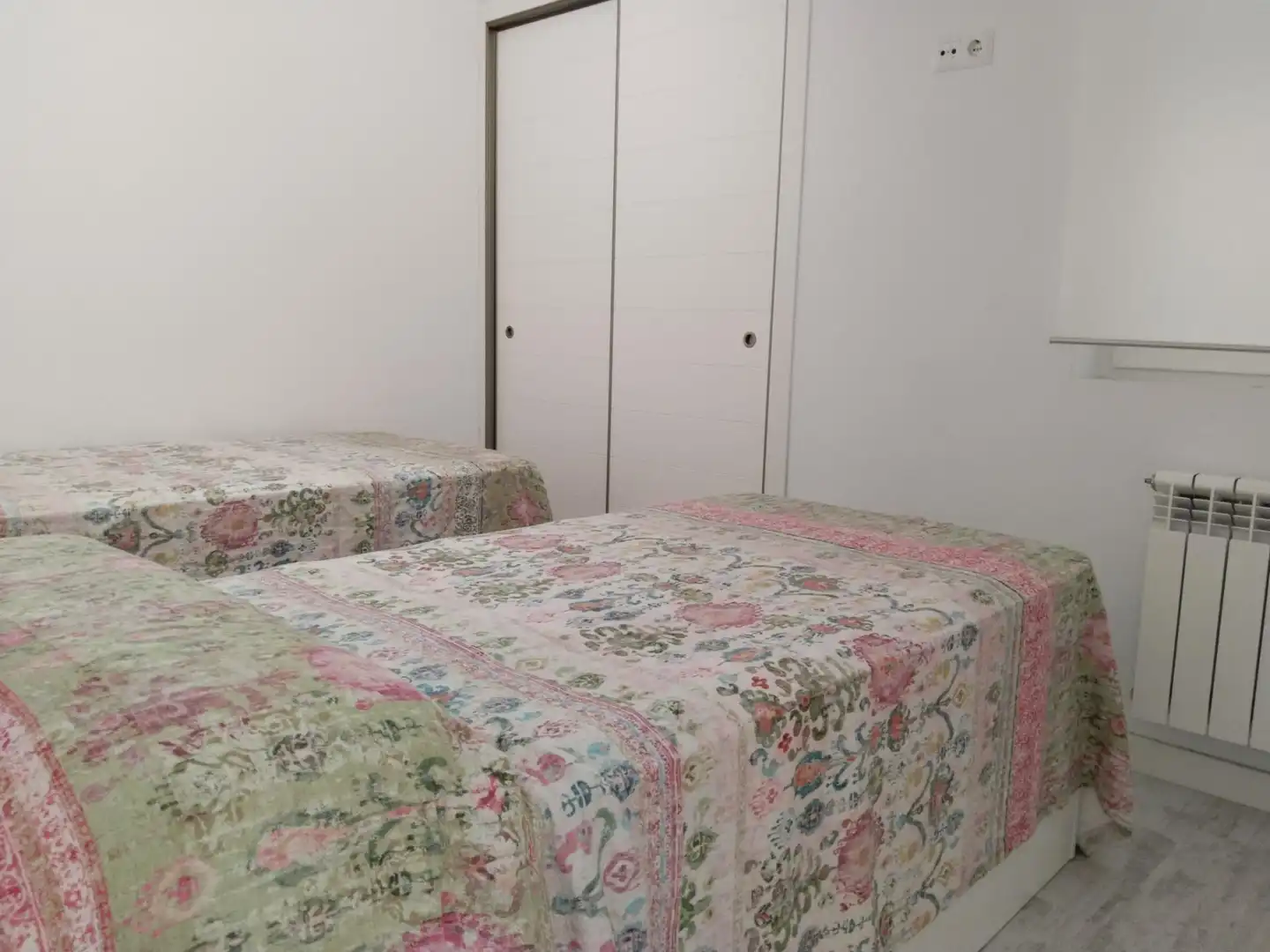 Schlafzimmer von Wohnung zur Miete in Suances mit Heizung, Terrasse und Möbliert