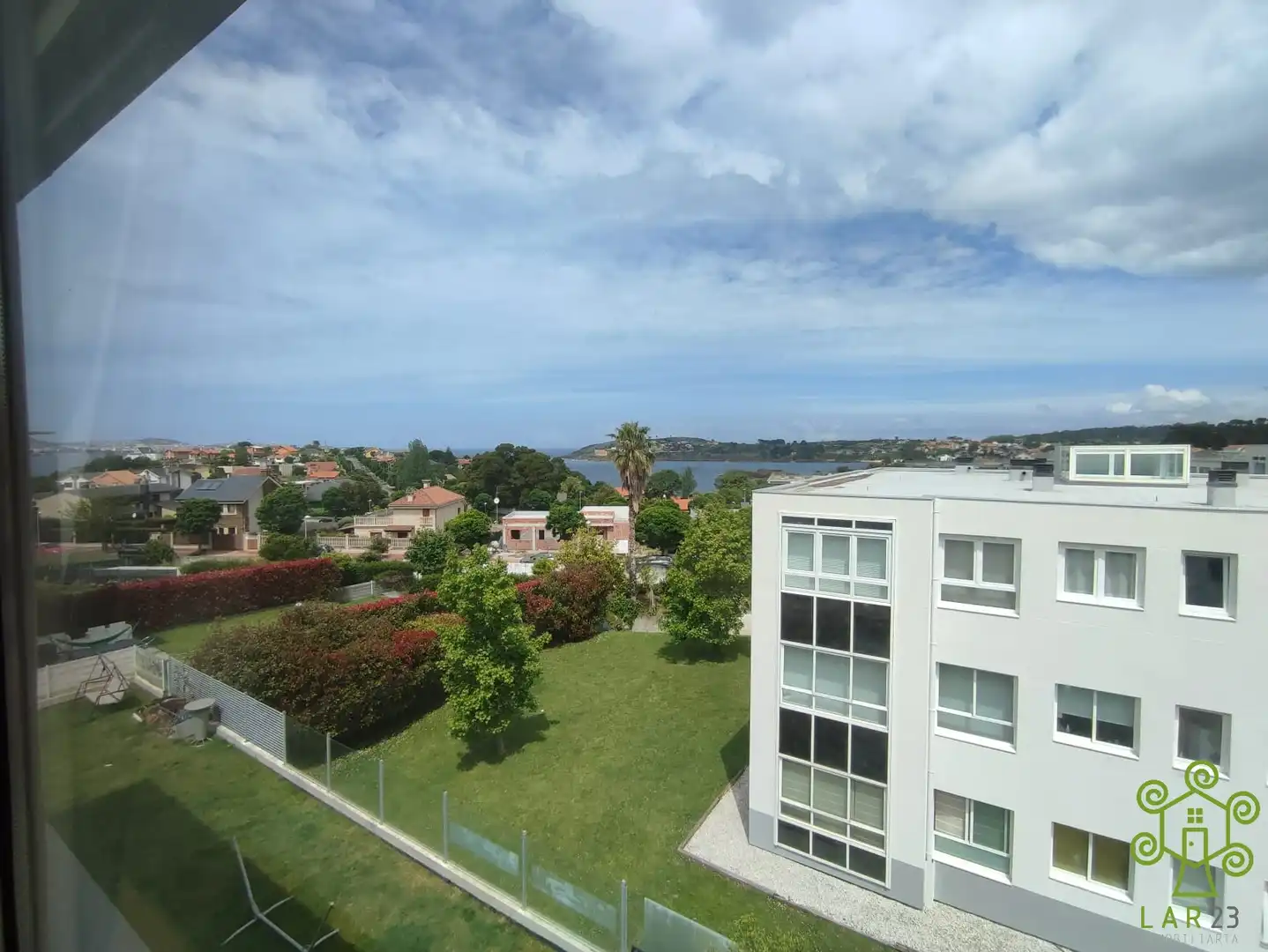 Exterior view of Flat for rent in Oleiros  with Heating, Parquet flooring and Furnished