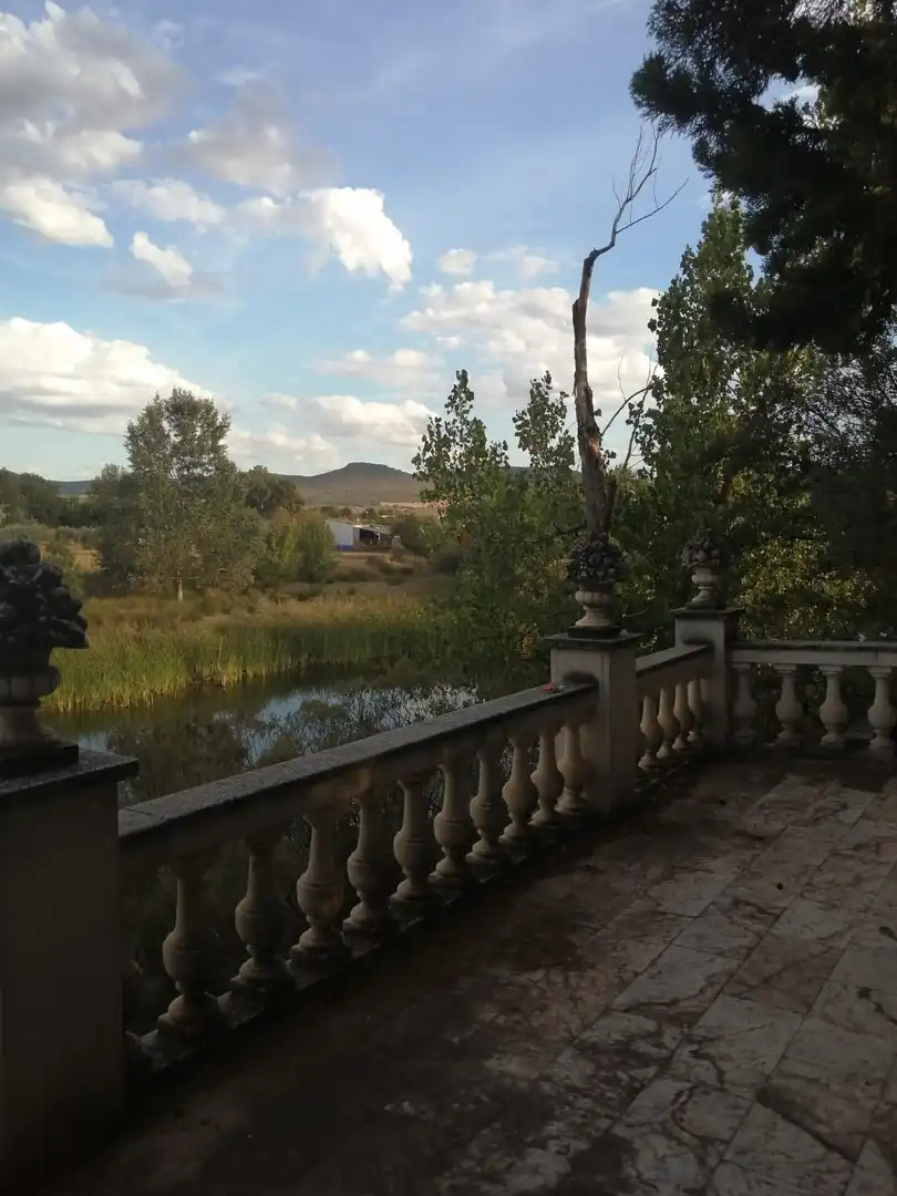 Villa mit Terrasse zum Verkauf in Barrio Yedra 0, imagen 2