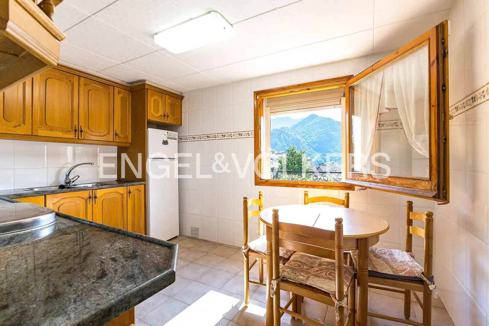 Houses for sale in Carrer Major, Cercs