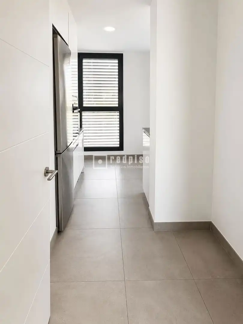 Cocina de Piso de alquiler en Alcobendas con Aire acondicionado, Calefacción y Jardín privado