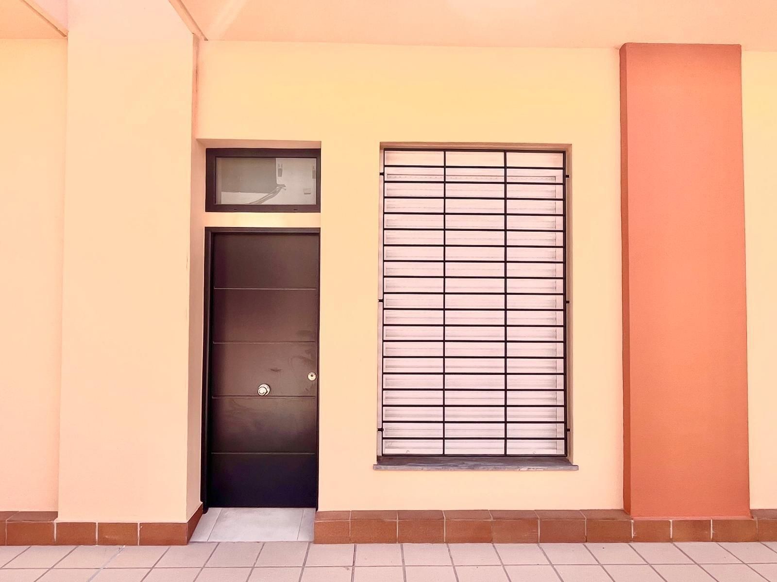 Vista exterior de Local en venda en Chiclana de la Frontera