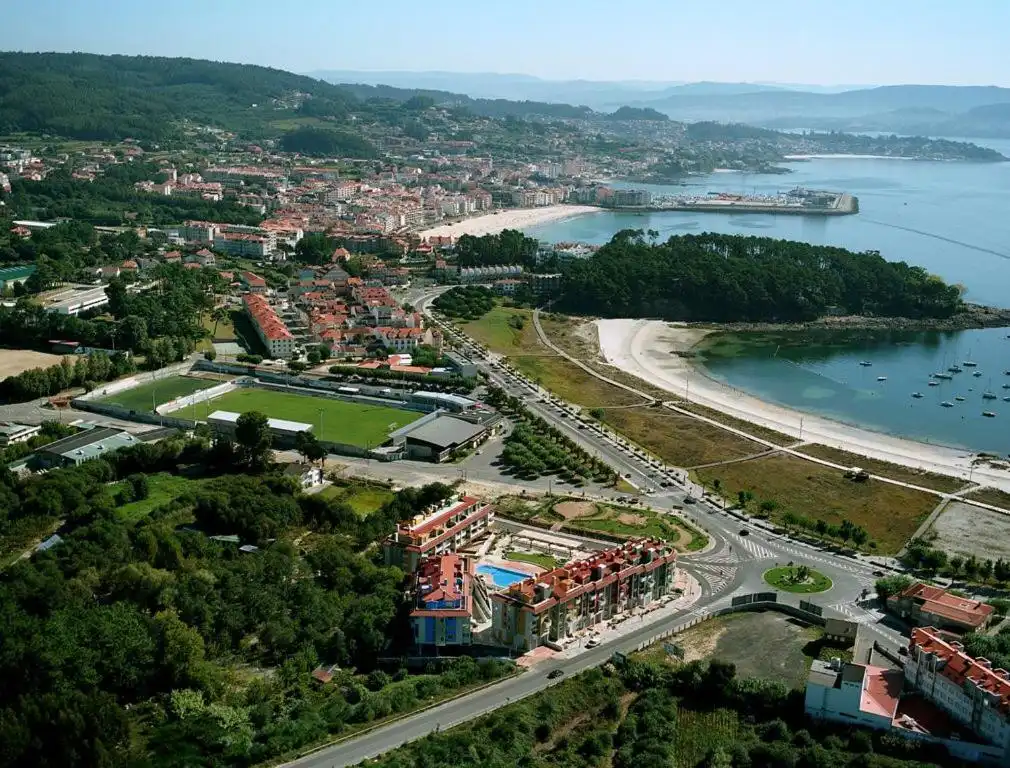 Exterior view of Flat for sale in Sanxenxo  with Heating, Parquet flooring and Terrace