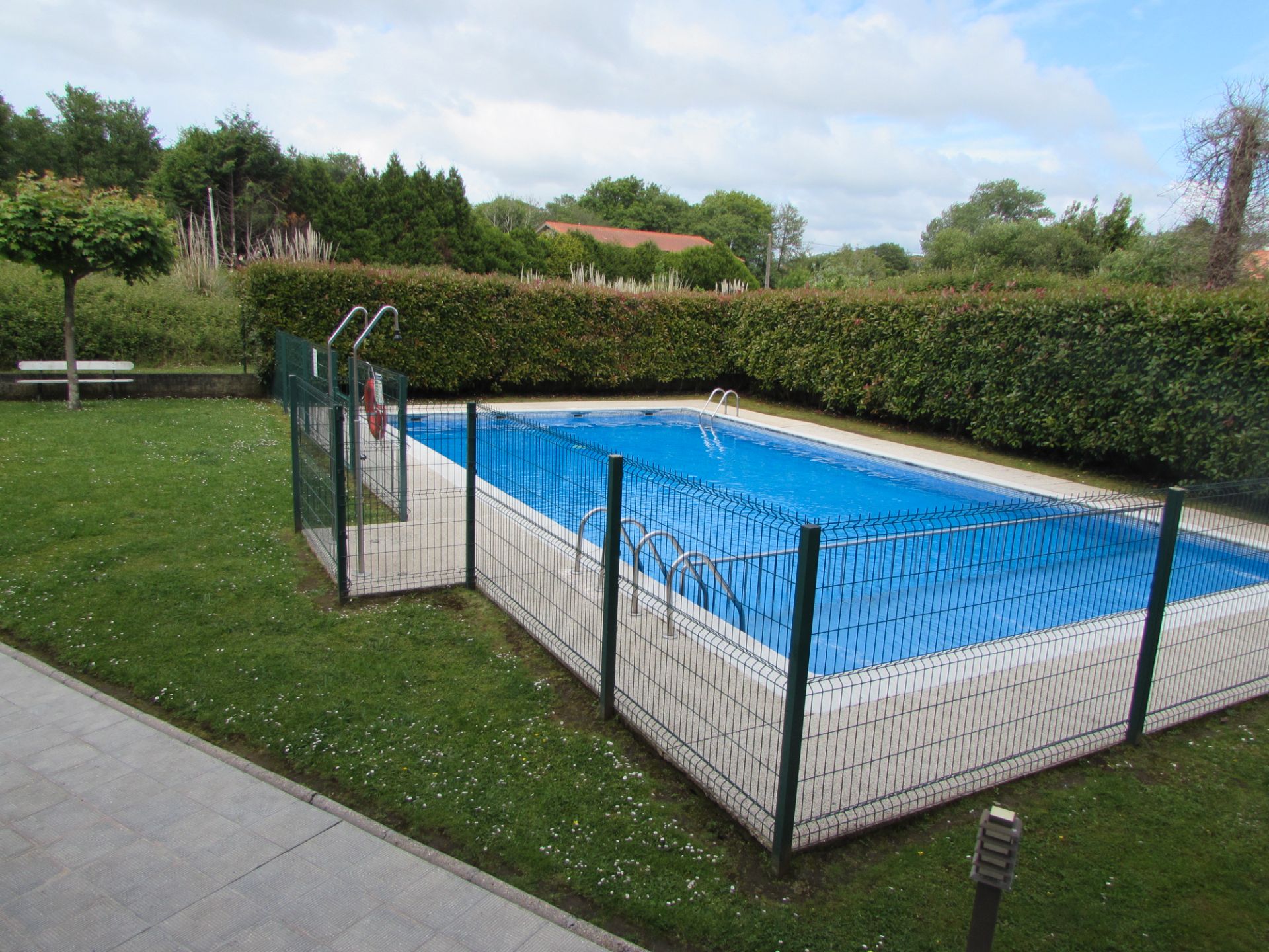 Piscina de Pis en venda en Ares amb Calefacció, Jardí privat i Parquet
