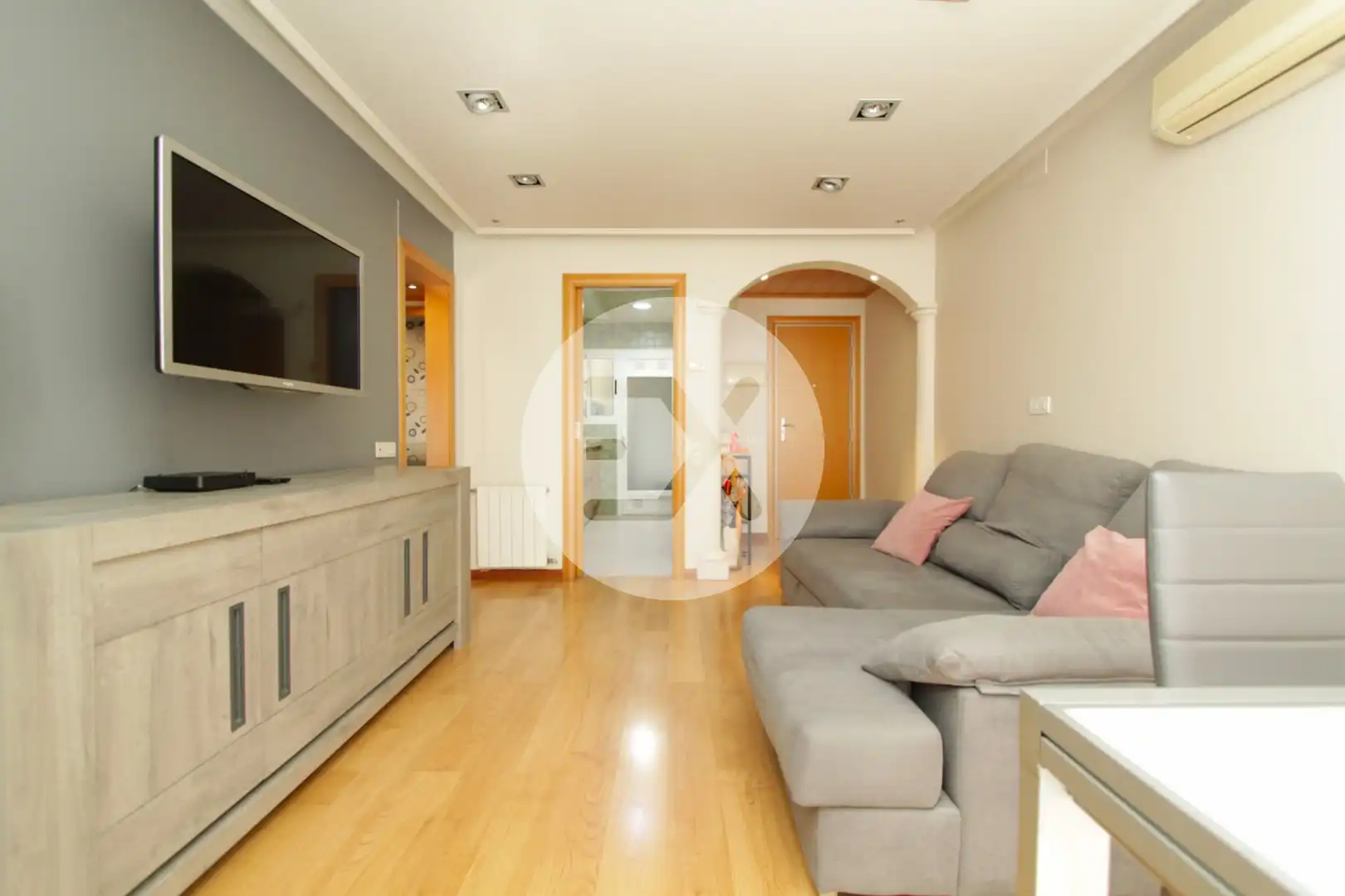 Sala d'estar de Pis en venda en Castelldefels amb Aire condicionat, Calefacció i Parquet