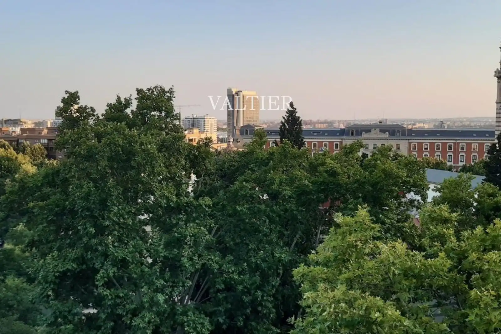 Exterior view of Flat for rent in Retiro
