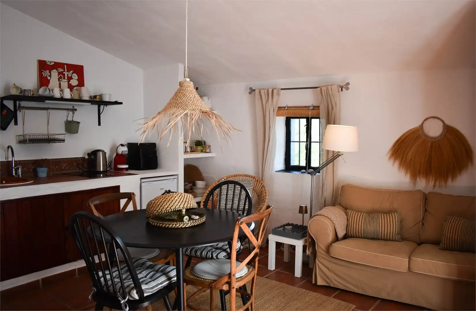 Sala d'estar de Casa o xalet en venda en Arenas amb Aire condicionat, Jardí privat i Terrassa