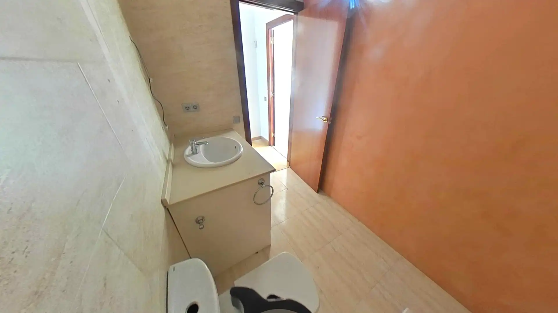 Badezimmer von Wohnung zum Verkauf in Artesa de Segre mit Parkett und Balkon