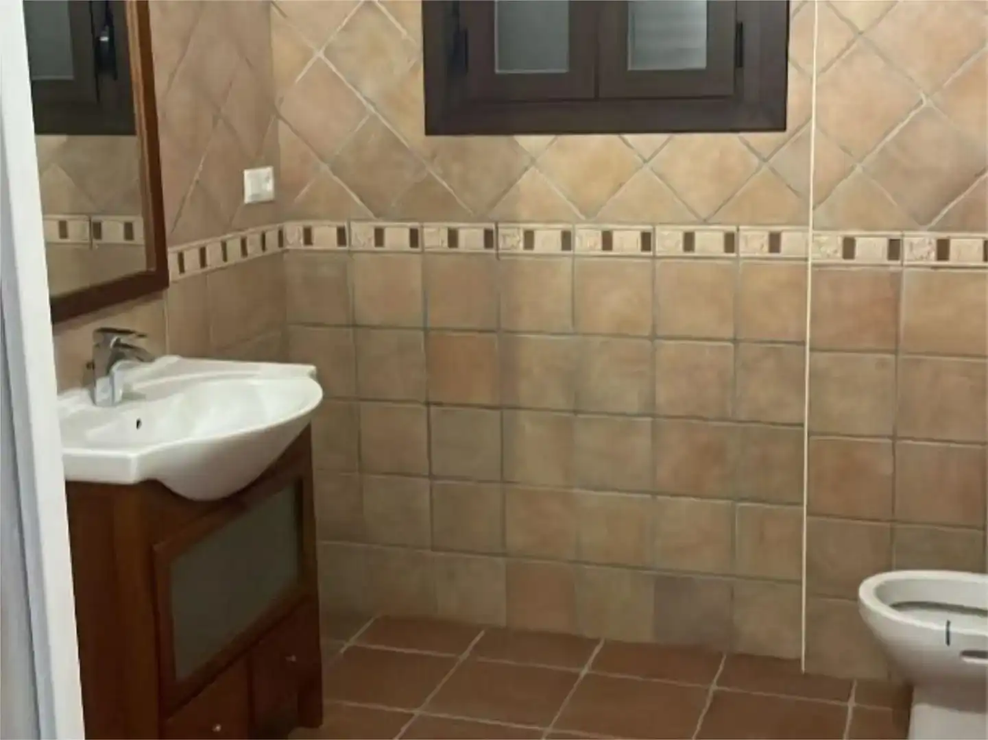 Badezimmer von Country house zur Miete in Canillas de Aceituno mit Klimaanlage, Schwimmbad und Möbliert