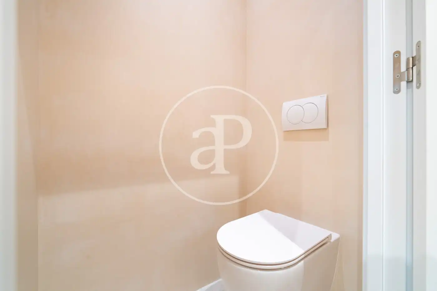 Baño de Piso en venta en Barcelona con Aire acondicionado, Calefacción y Terraza