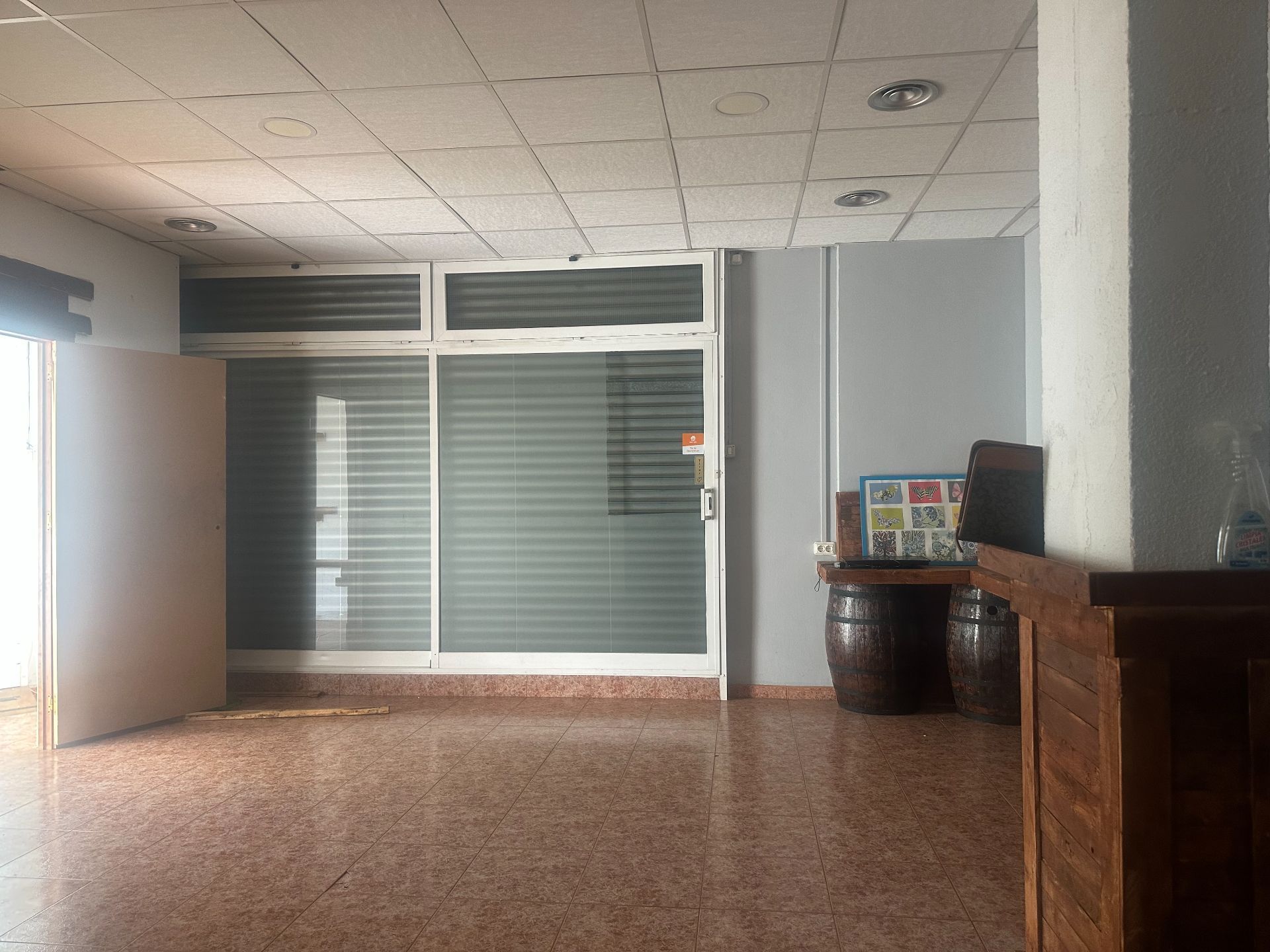 Premises for sale in Badalona  with Air Conditioner