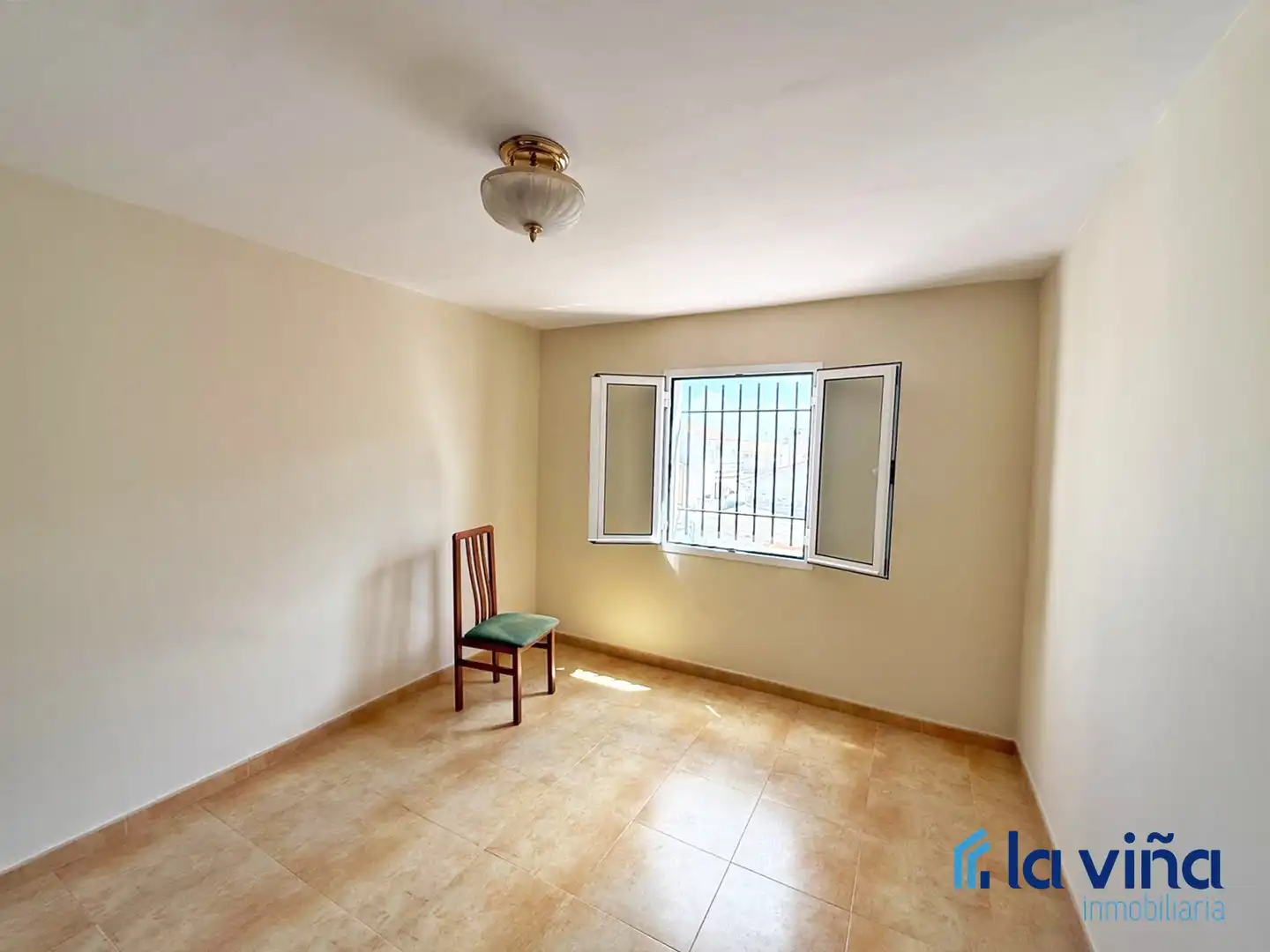 Bedroom of Houses for sale in Mollina  with Air Conditioner, Heating and Furnished