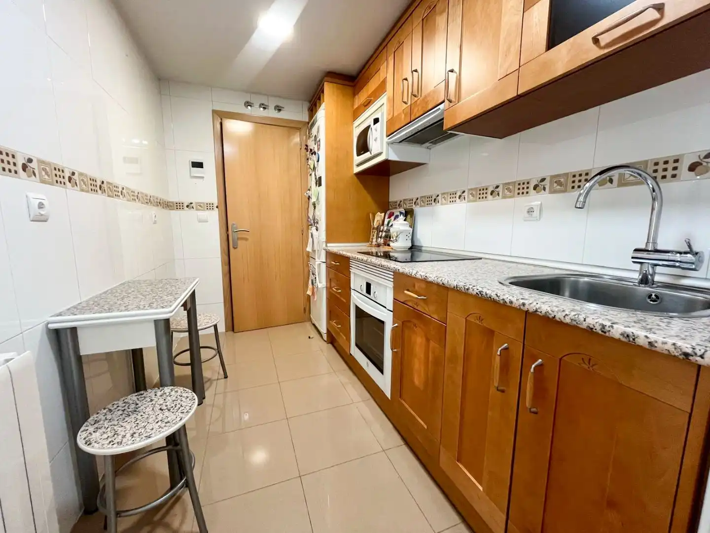 Wohnung zur Miete in Calle de Omega, 17, Valdebernardo - Valderribas