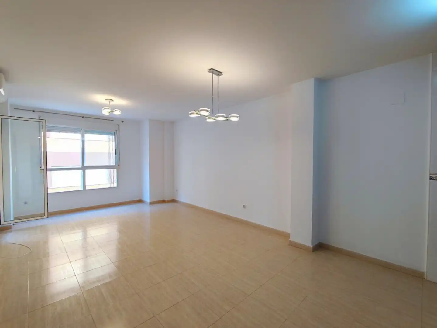 Sala de estar de Piso de alquiler en Sagunto / Sagunt con Terraza y Balcón