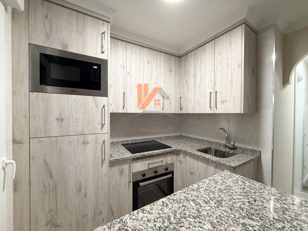 Cuina de Apartament en venda en Santiago de Compostela 