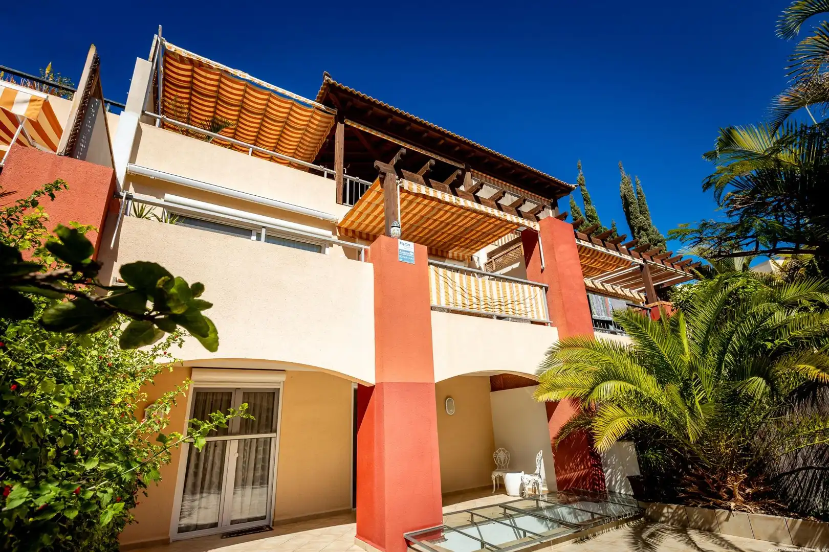 Vista exterior de Casa o chalet en venta en Arona con Aire acondicionado, Jardín privado y Terraza