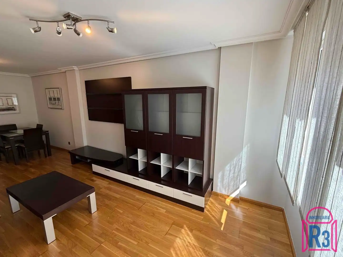 Sala d'estar de Pis de lloguer en León Capital  amb Calefacció, Terrassa i Traster