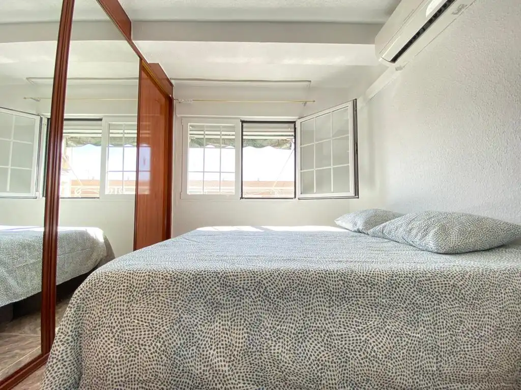 Zimmer in Calle Extremadura, 12, Juan de la Cierva