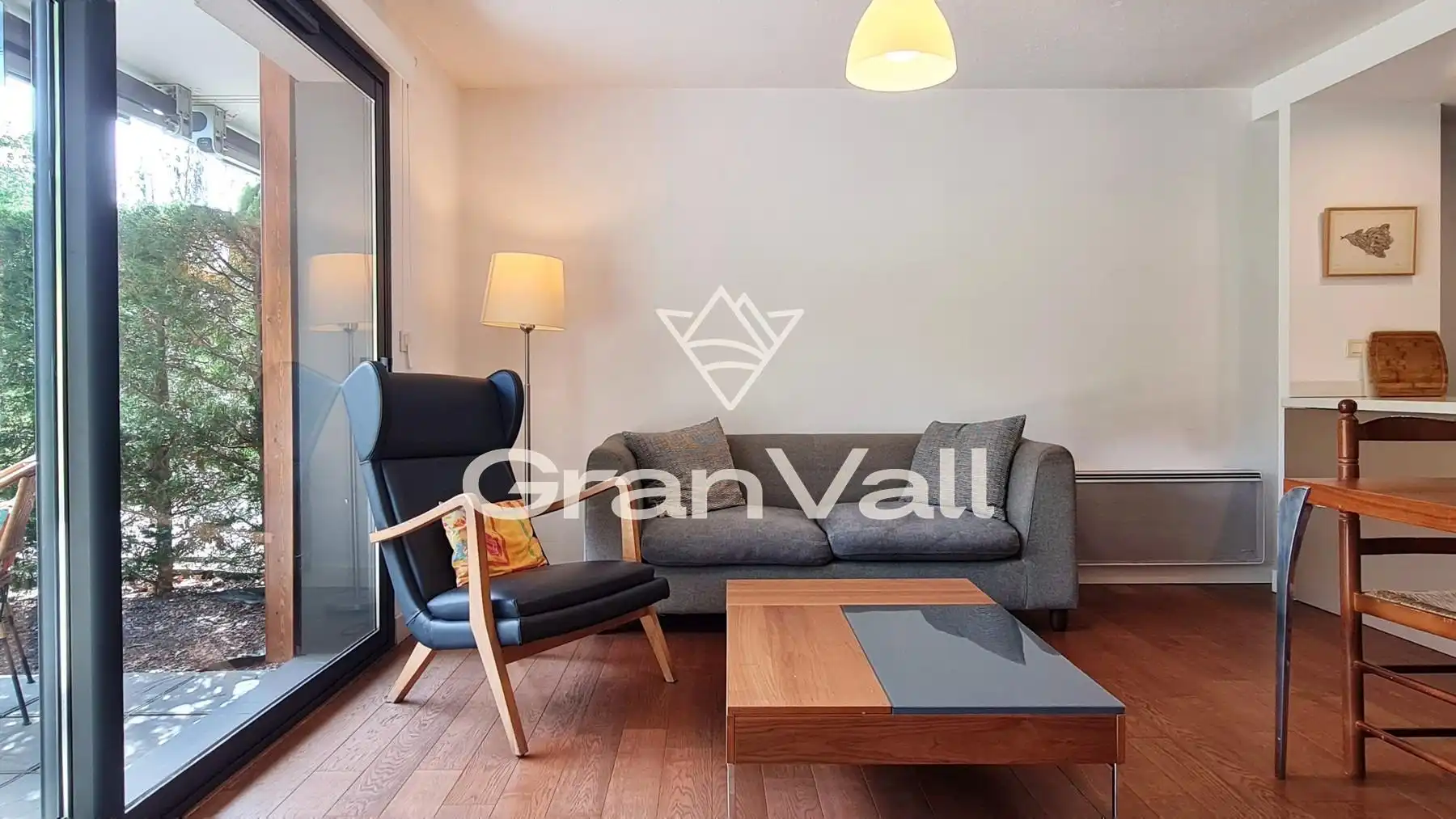 Wohnzimmer von Erdgeschoss zum Verkauf in Saillagouse mit Heizung, Privatgarten und Parkett