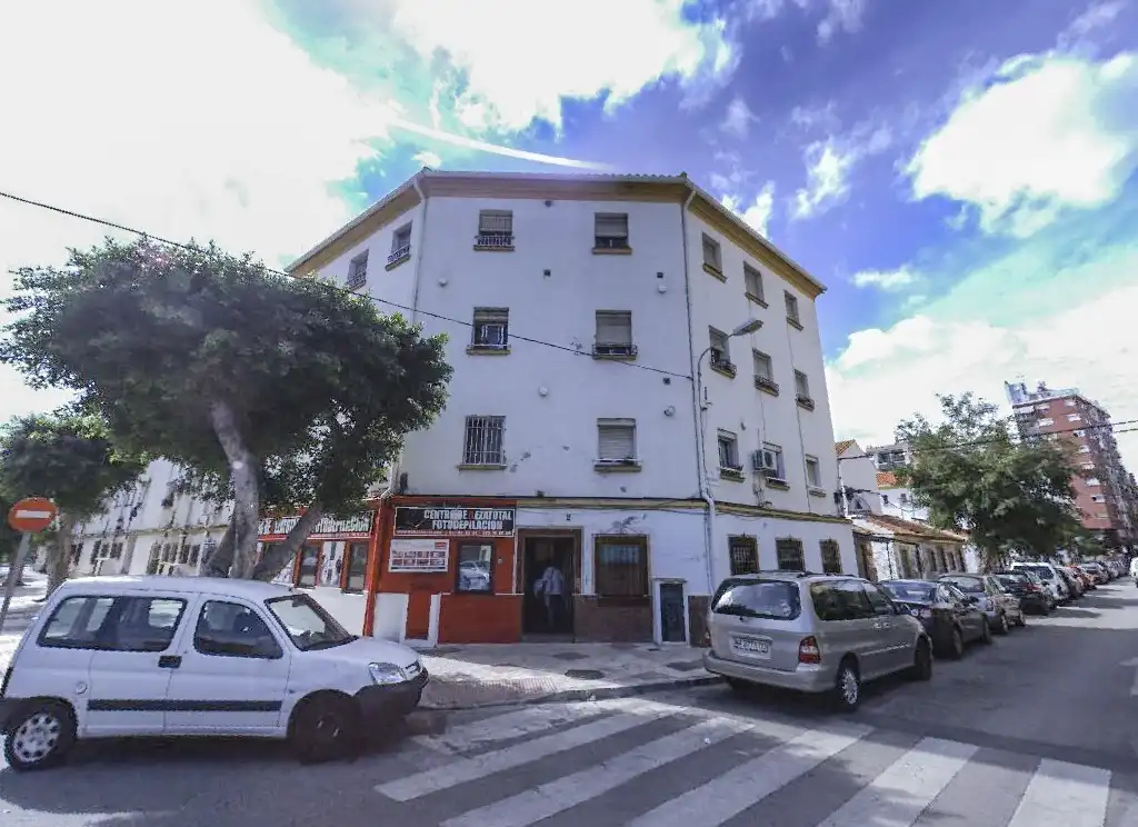 Casa o xalet en venda a JORGE GUILLEN, Girón - Las Delicias