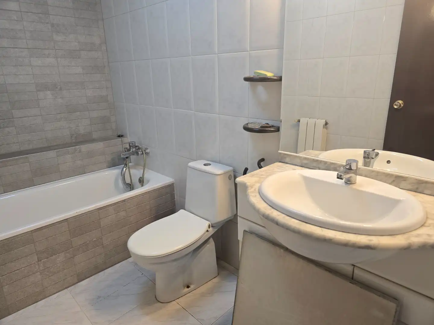Baño de Casa adosada en venta en Sabadell con Calefacción