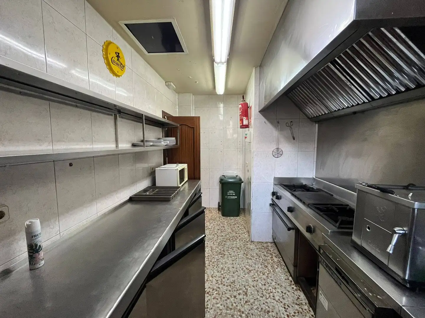Cocina de Local en venta en Madrid con Aire acondicionado y Amueblado