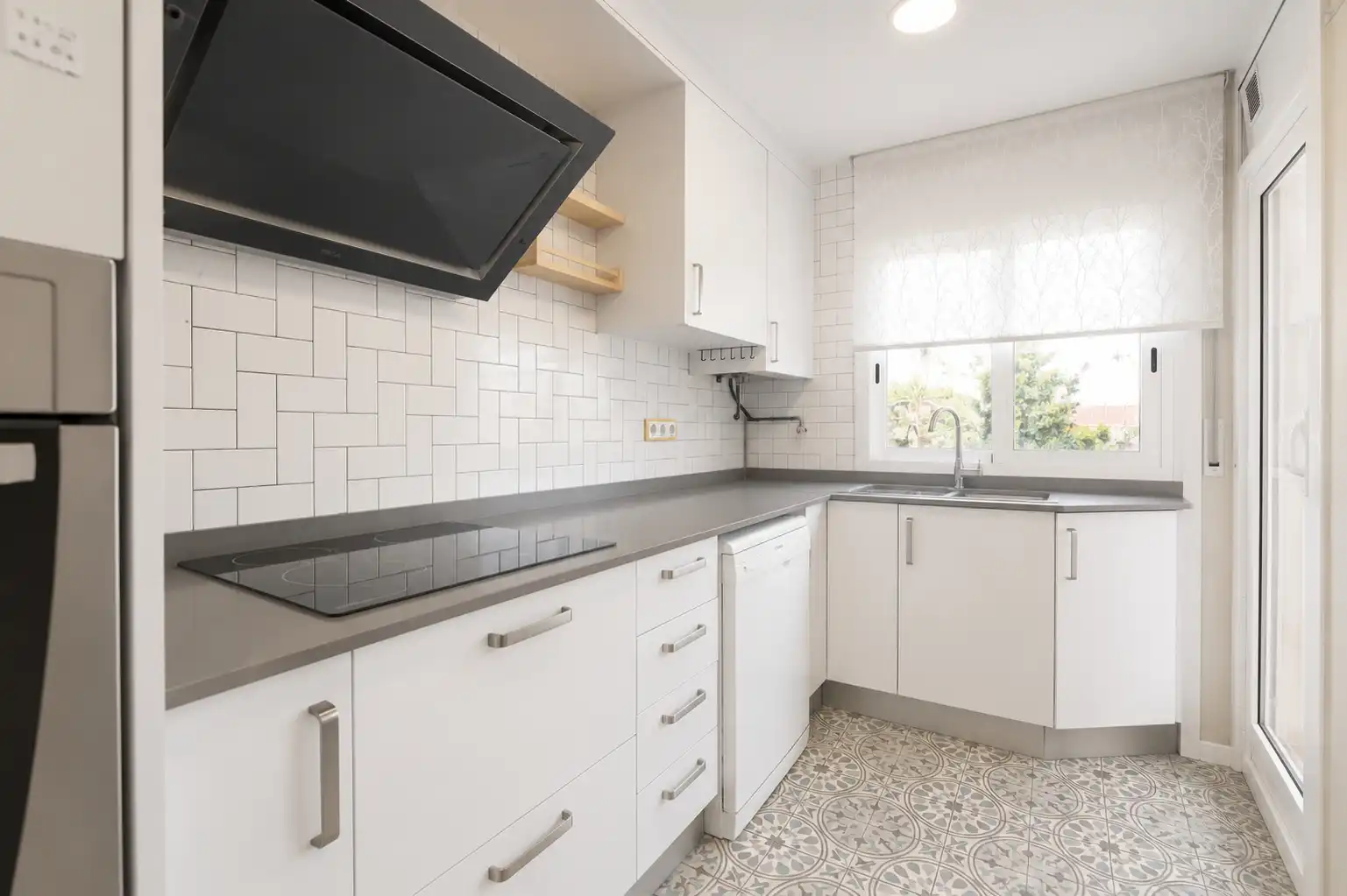 Kitchen of Flat for sale in El Vendrell  with Air Conditioner, Heating and Terrace