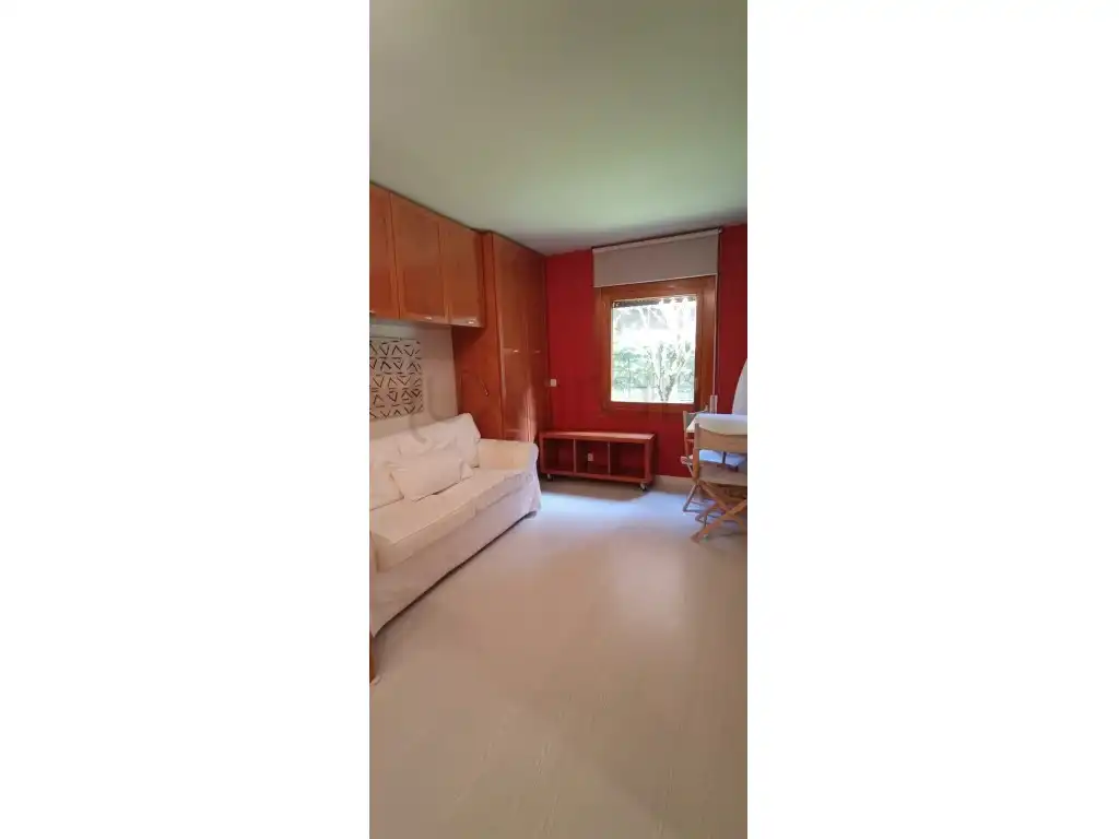 Schlafzimmer von Wohnungen zur Miete in Naut Aran