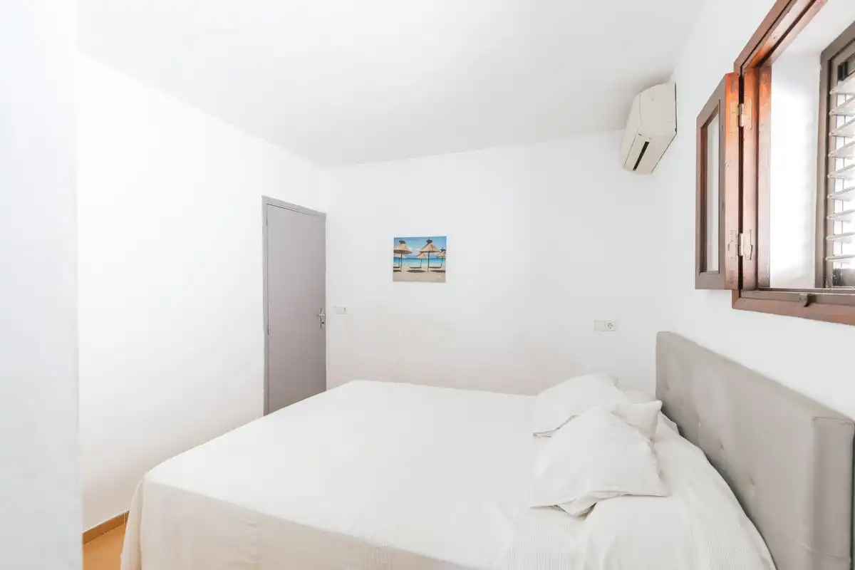 Casa rústica con terraza en venta en Sant Agustí-Cala de Bou, imagen 11