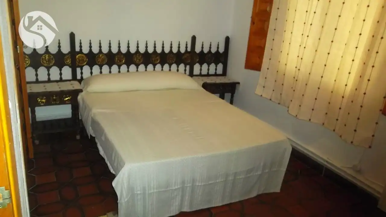 Dormitori de Casa adosada en venda en Fuentenava de Jábaga amb Calefacció i Piscina