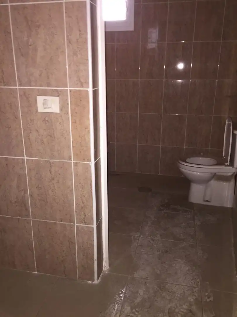 Badezimmer von Fabrikhallen zur Miete in Adeje