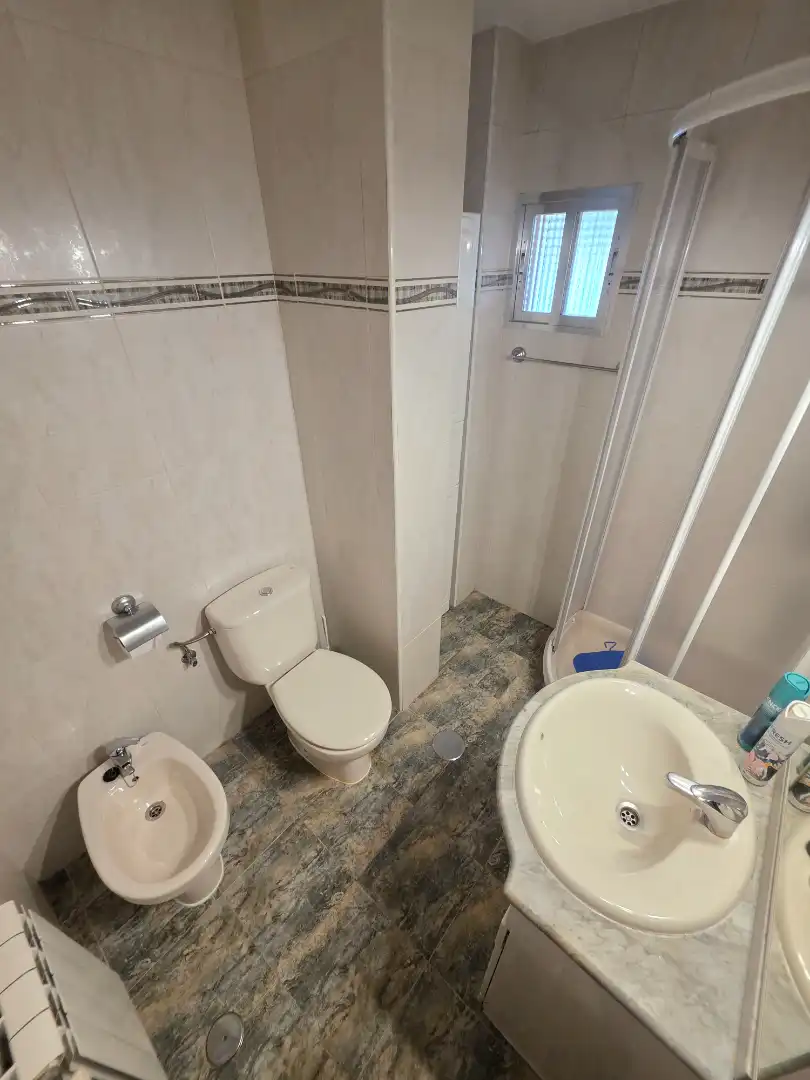 Bathroom of Flat for sale in Zarzaquemada