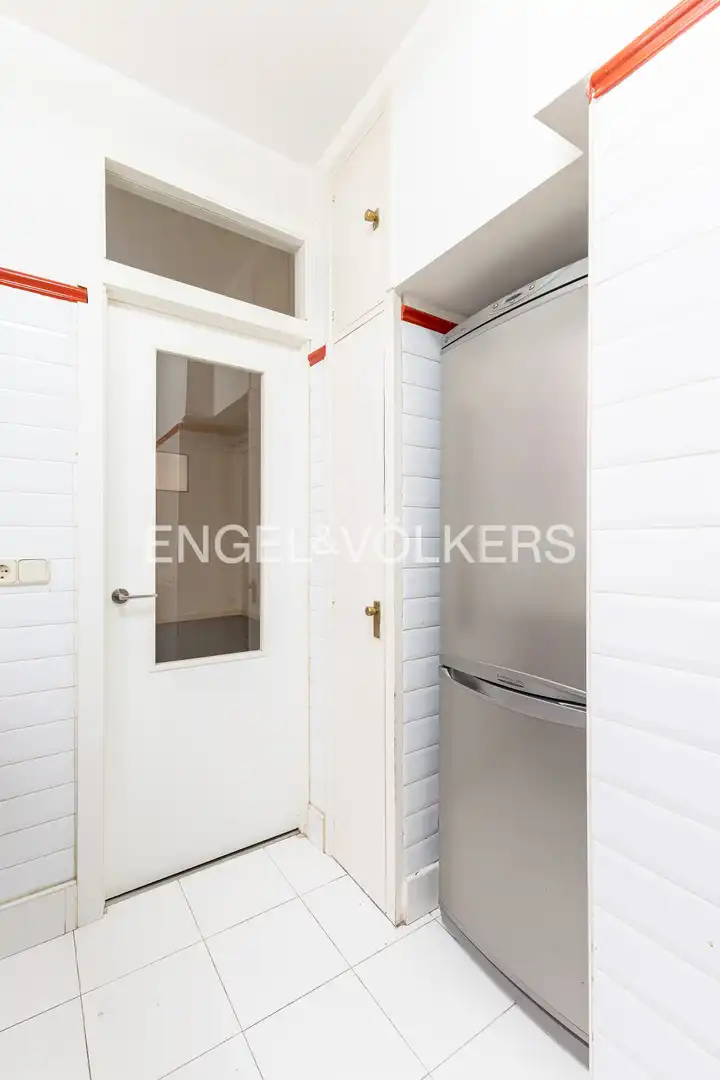 Küche von Wohnung zum Verkauf in Madrid mit Klimaanlage, Heizung und Balkon