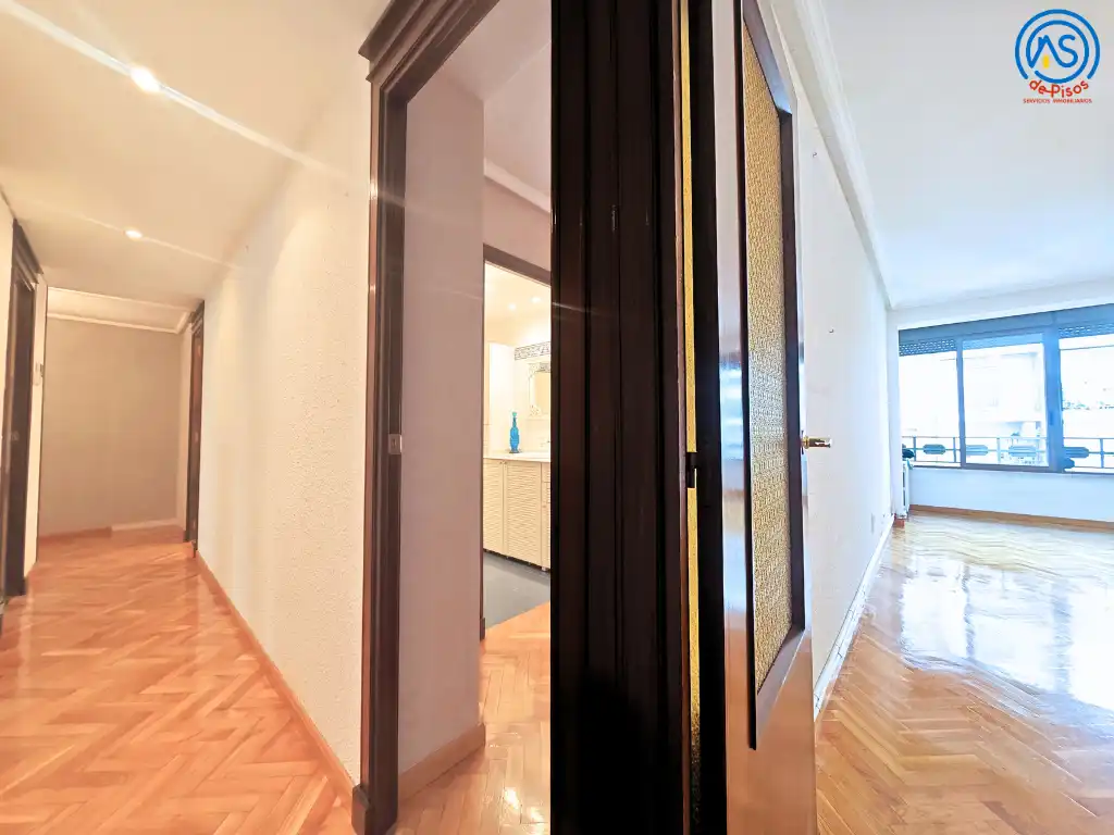 Piso en venta en Zaragoza con Calefacción, Parquet y Horno