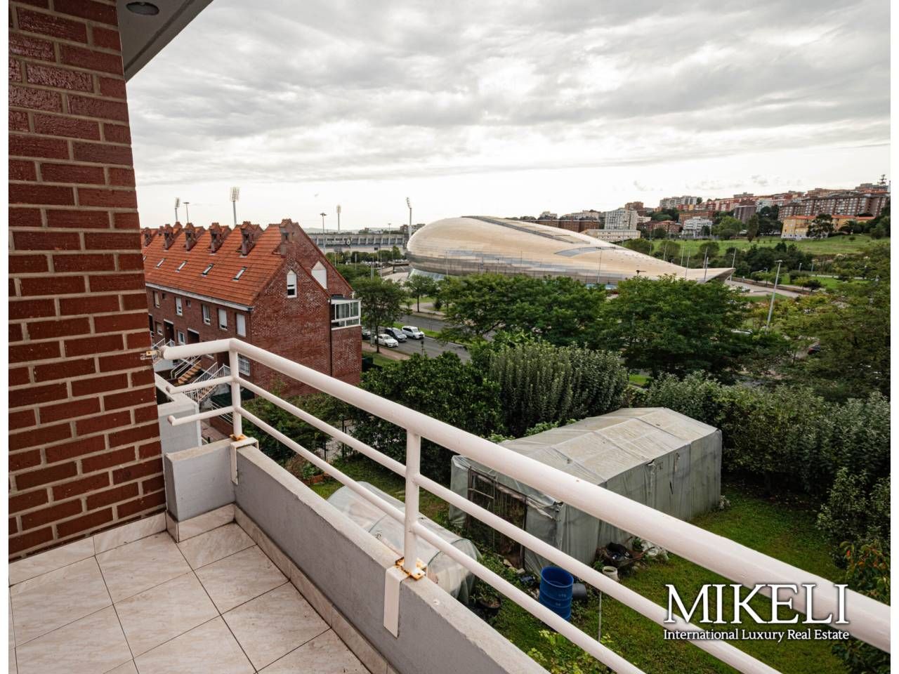 Terrassa de Casa adosada de lloguer en Santander amb Calefacció, Jardí privat i Parquet