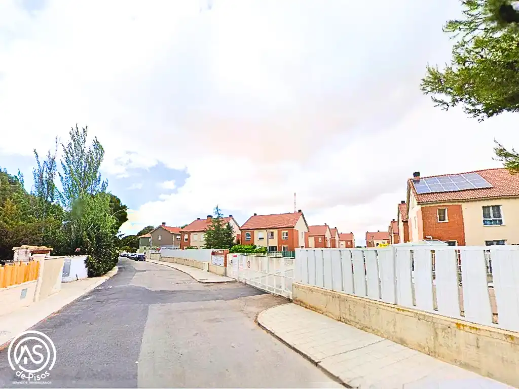 Casa aparellada amb jardí en venda a Calle Don Quijote de la Mancha 19, imagen 60
