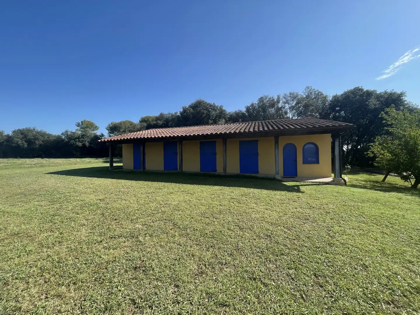 Vista exterior de Finca rústica en venta en Cornellà del Terri con Trastero y Piscina